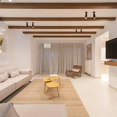 Tris Holiday home