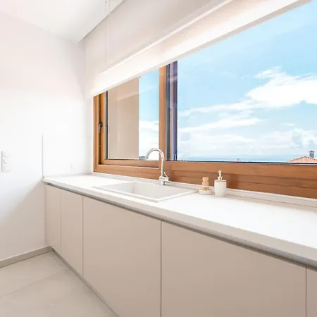 Tris بيت للعطل نيكيتي