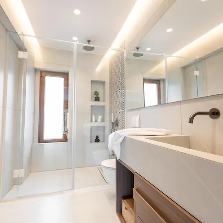 Tris بيت للعطل