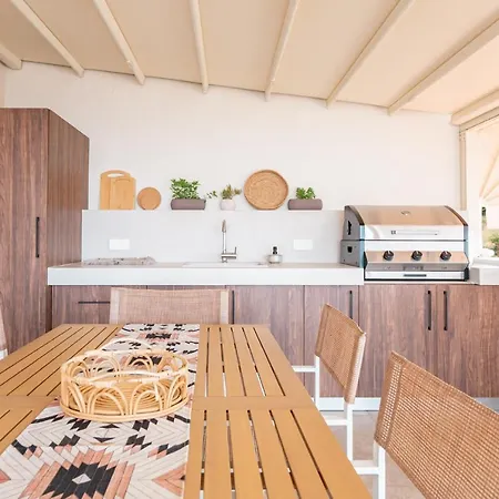 بيت للعطل Tris